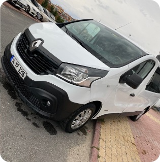 Beyaz ekonomik minivan seçeneği